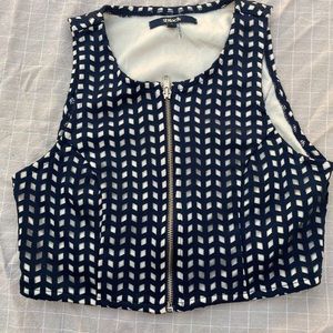 Black zip front cropped tank